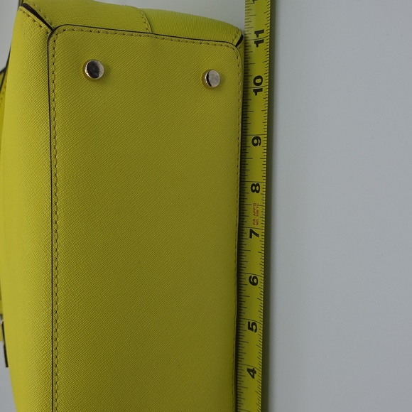 Kate Spade Neon Yellow Leather Cedar Street Maise Satchel w/Crossbody Strap - Picture 6 of 12